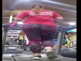 Jiggly 전리품 금발의 pawg 에 treadmill