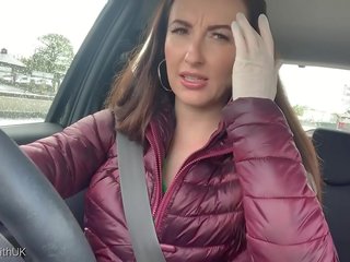 Brunette medisch driving adolescent