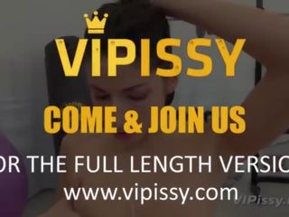 Vipissy - 性交 吸吮 和 他媽的 為 小便 濕透 褐髮女郎 clea