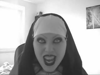 성욕을 자극하는 evil 수녀 lipsync