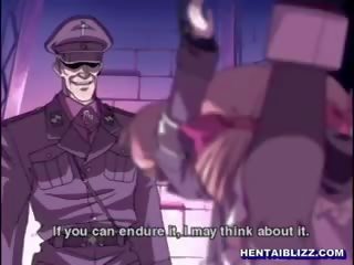 Acorrentada hentai meninas humilhado e gangbanged por soldiers