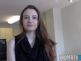 Propertysex - unge ekte eiendom middel med stor naturlig pupper hjemmelagd kjønn video